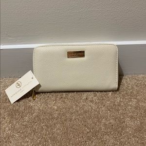 Adrienne Vittadini Wallet